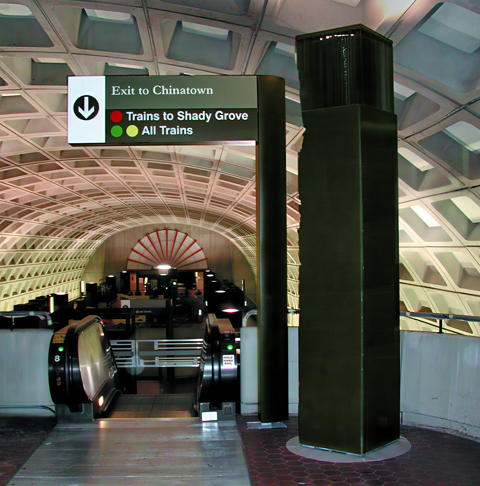 Wmata Warning Sign WMATA Metrorail Wayfinding Improvements | Ilium Associates